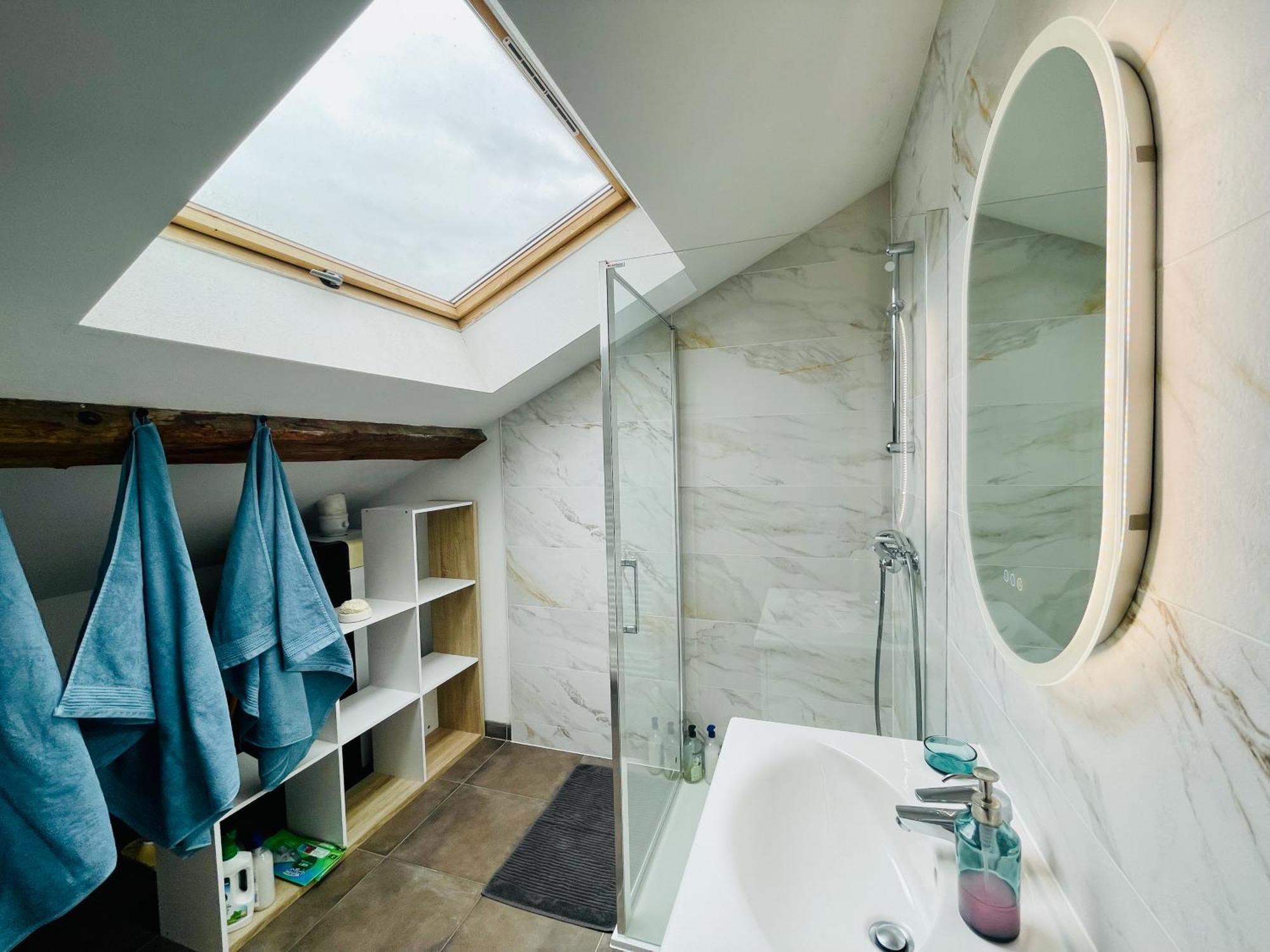 Duplex + Parking Gratuit Facile Apartment Sainte-Suzanne  Bagian luar foto
